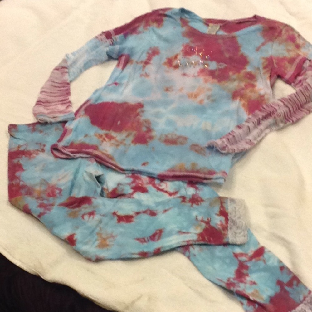 Girls 2 piece tie-dye outfit size 6x